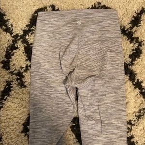 Lululemon Wunder Under 25”